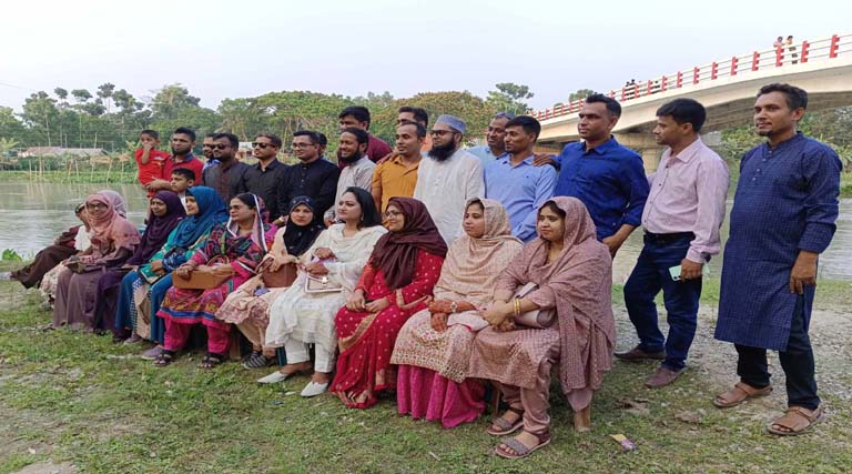 নলছিটির আমিরাবাদ স্কুলের ২০০২ সালের শিক্ষার্থীদের মিলন মেলা অনুষ্ঠিত
