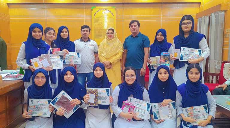 ভোলায় বিভিন্ন শিক্ষা প্রতিষ্ঠানের শিক্ষার্থীদের মাঝে অবেলার ডাক এর পুরুস্কার বিতরণ