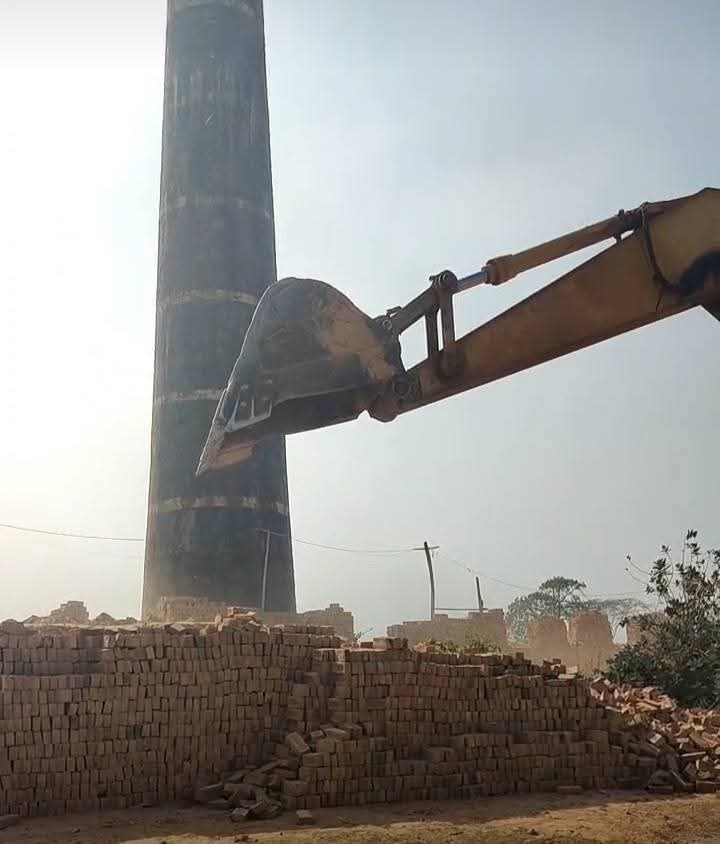 নলছিটিতে পাঁচ ইটভাটায় পরিবেশ অধিদপ্তরের অভিযান,১১ লাখ টাকা জরিমানা।